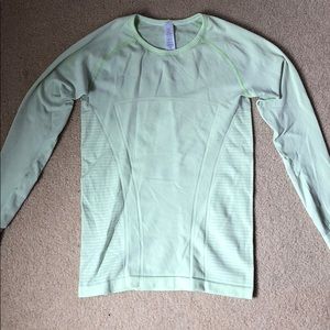 ivivva workout thermal long sleeve